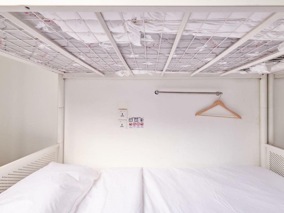 Bed 6-Bed Mixed Dormitory Room