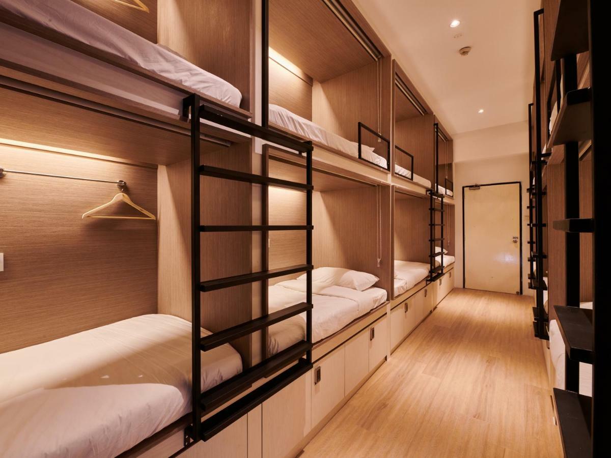 Single Capsule Female Dormitory